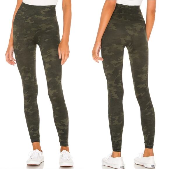 SPANX Look At Me Now Seamless Legging in Green Camo size small - Picture 1 of 5